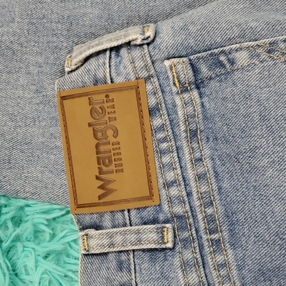 Wrangler Rugged Wear Bootcut Jeans - Picture 4 of 5